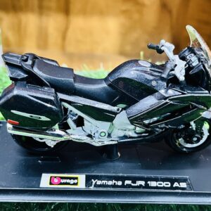 Bburago Yamaha FJR 1300 1/18 scale diecast sport touring motorcycle