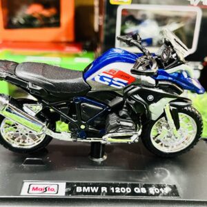 Maisto BMW R 1200 GS 2017 1/18 diecast adventure motorcycle