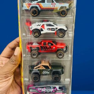 Hot Wheels Mud Studs 5-pack packaging showing off-road 4x4 trucks and buggies