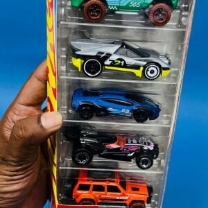 Hot Wheels Safari Mode 5-pack featuring Lamborghini Huracan Sterrato and Jeep Cherokee