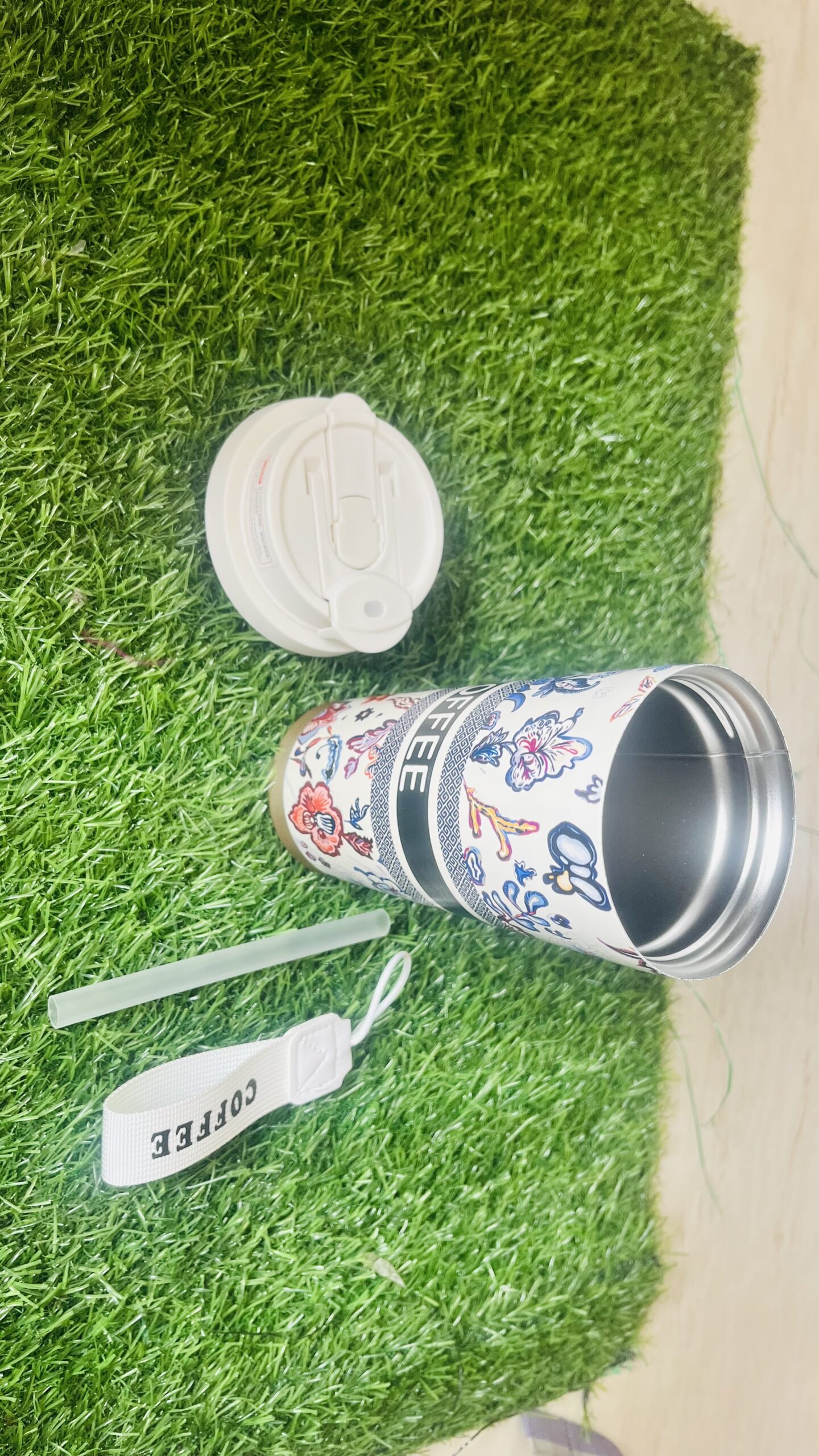 floral insulated travel coffee mug with flip straw & carry strap (430 500 ml) floral insulated travel coffee mug with flip straw & carry strap (430 500 ml)